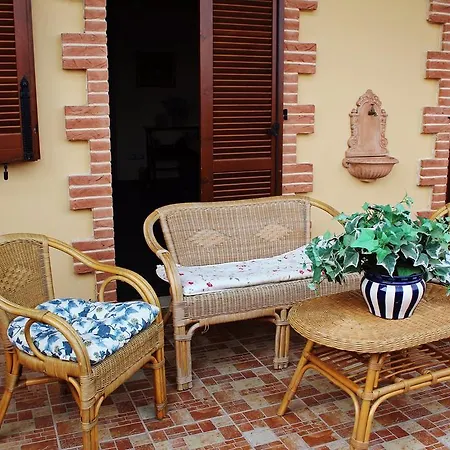 דירה Vacanze Magnolia E Glicine טואורו סול טראסימנו