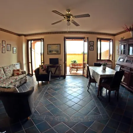 Vacanze Magnolia E Glicine * טואורו סול טראסימנו