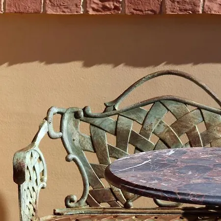 Vacanze Magnolia E Glicine * טואורו סול טראסימנו