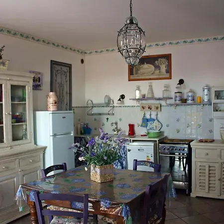 Vacanze Magnolia E Glicine טואורו סול טראסימנו